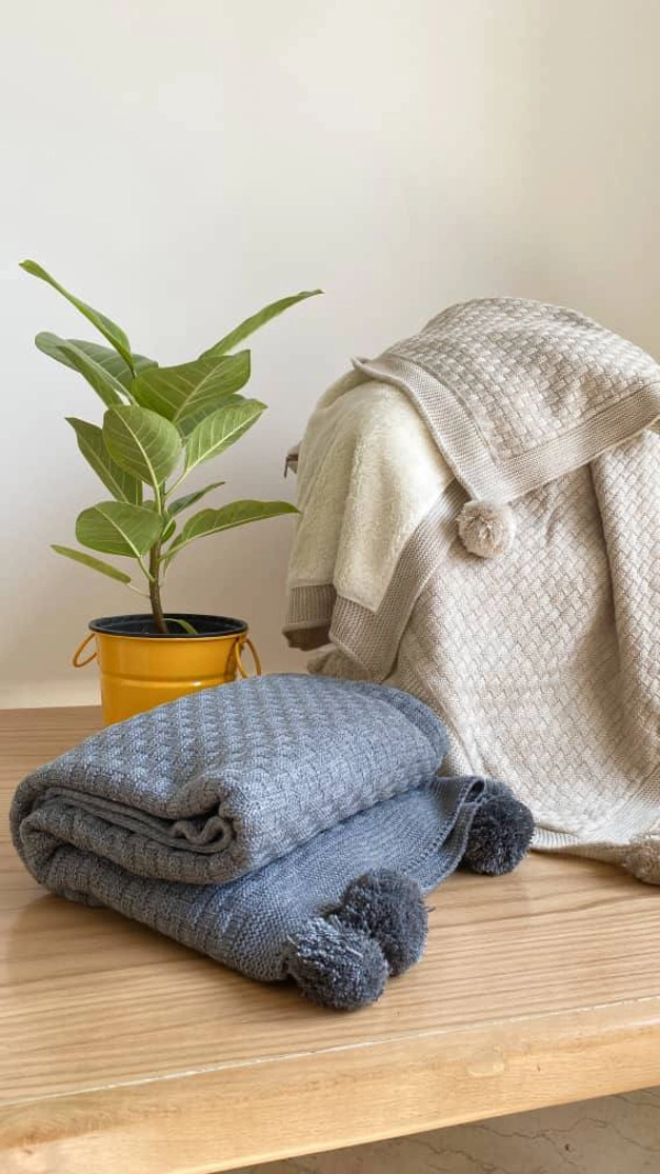 Nipper-nipper-woven-baby-blanket5 پتو بافت