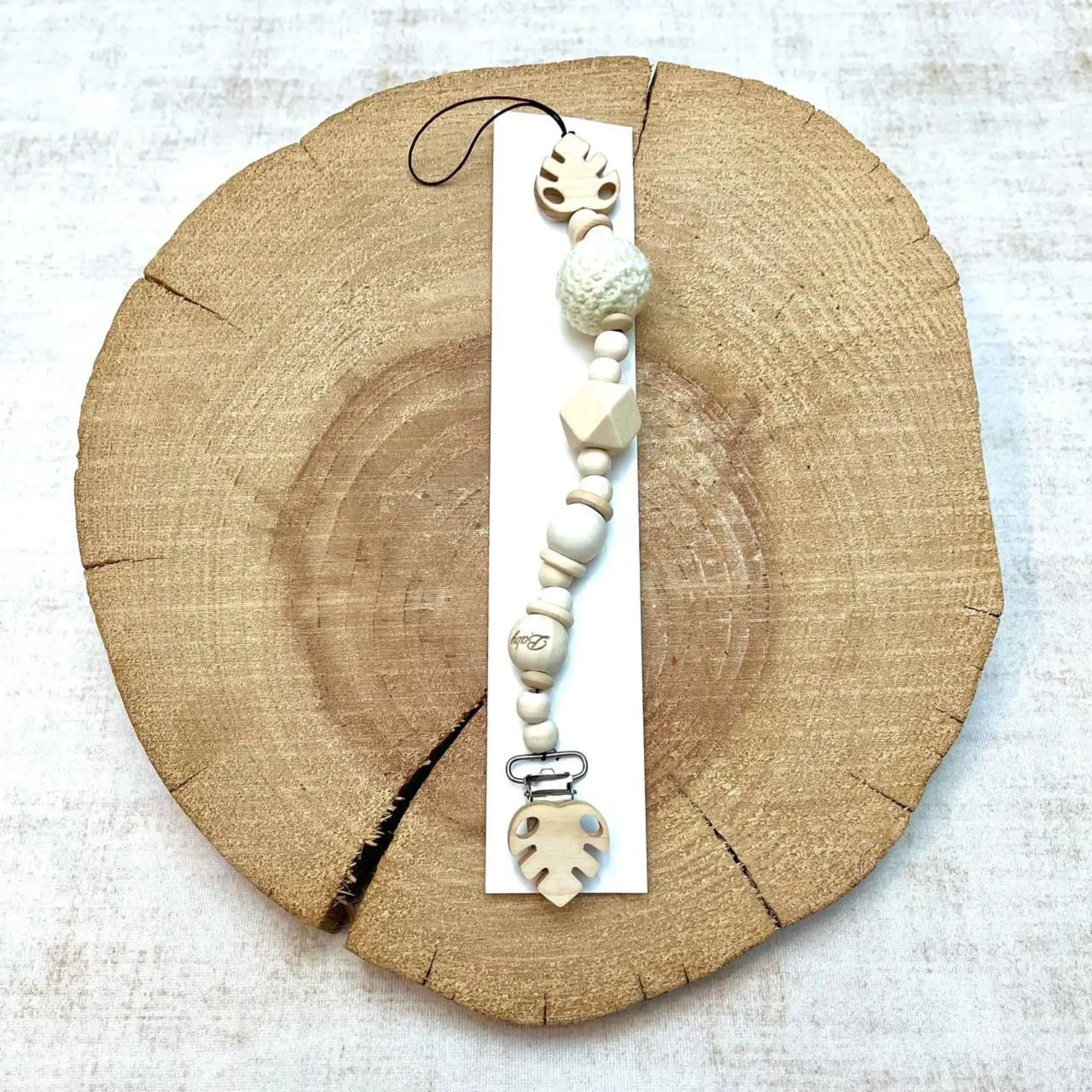 Beaded-wooden-pacifier-strap5 بند پستانک چوبی