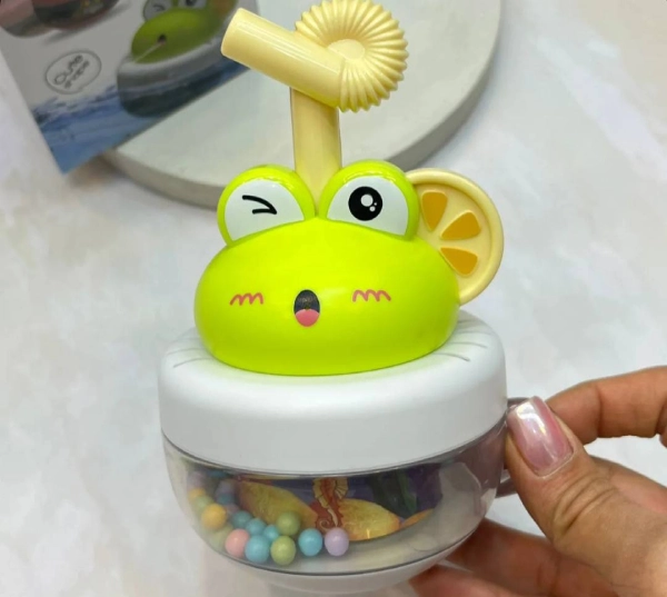 Frog-design-dual-function-bath-toy-and-rattle2 اسباب بازی کودک