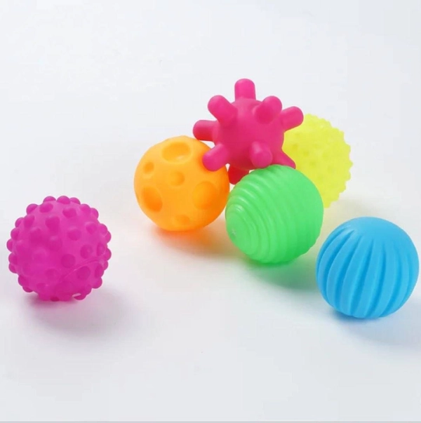 Six-digit-silicone-sensory-ball-poppet1 توپ حسی نوزاد